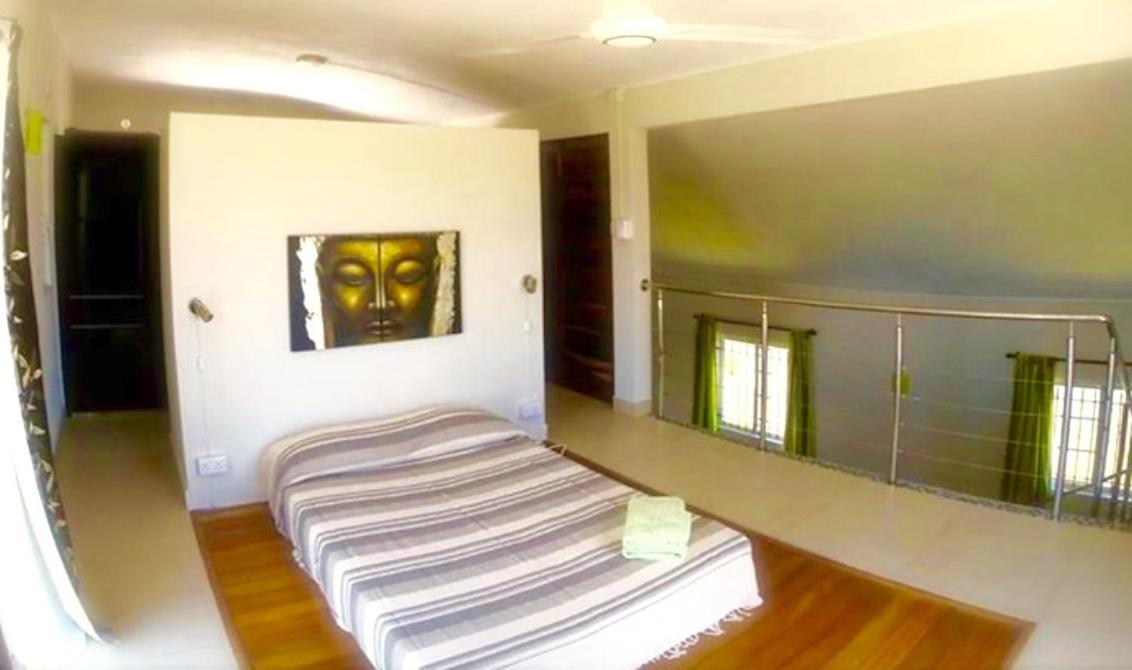Manawa And One Eye Apartments La Gaulette Esterno foto